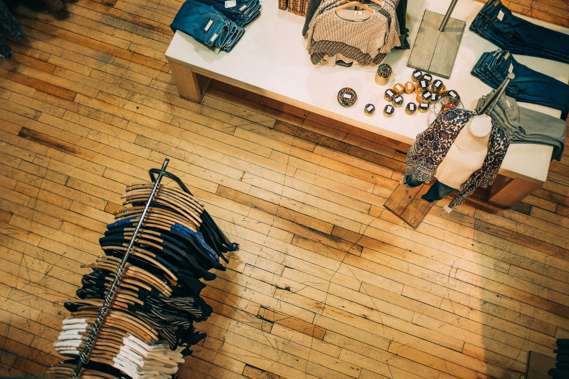 How can loss leaders improve business